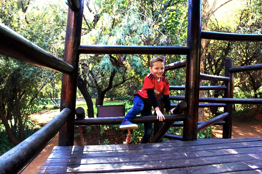 Kedar Heritage Lodge, Conference Centre & Spa Rustenburg Buitenkant foto